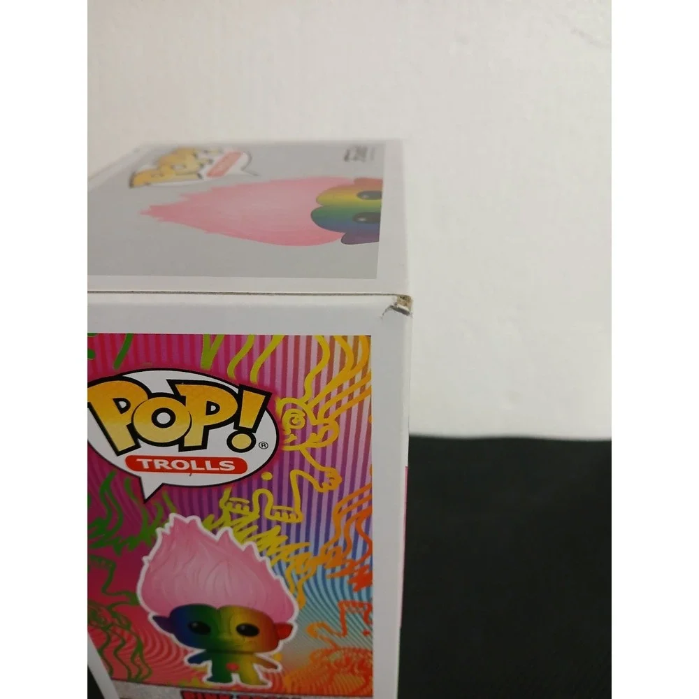 Funko POP! Good Luck Trolls PINK TROLL#03 Limited Edition WONDERCON Box Damage